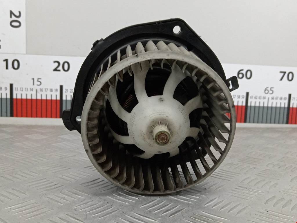 Моторчик (мотор) отопителя салона IVECO Daily III 1999-2006