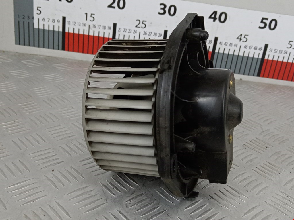 Моторчик (мотор) отопителя салона IVECO Daily III 1999-2006