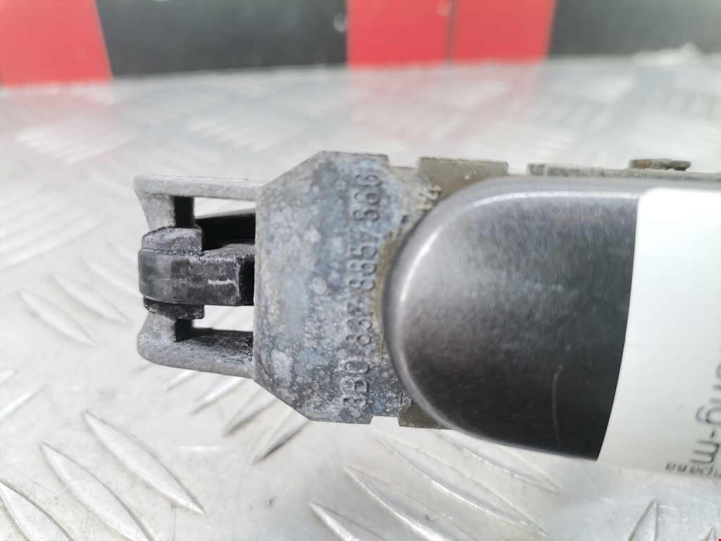 Ручка двери передней наружная правая SKODA Superb 2002-2008