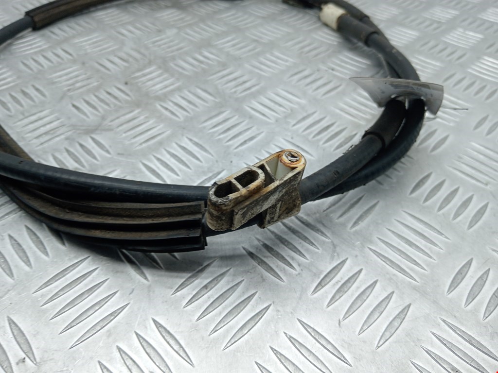 Трос стояночного тормоза левый/правый FORD Kuga 2008-2012