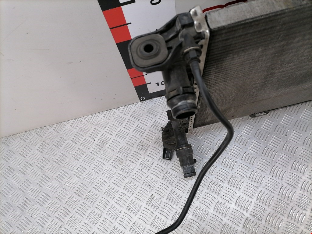 Радиатор основной AUDI A4 B8 2007-2015