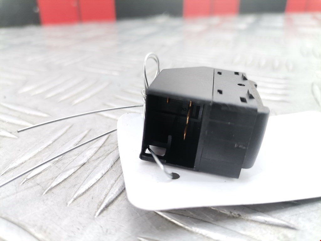 Кнопка стеклоподъемника VOLKSWAGEN Passat B5 1997-2005