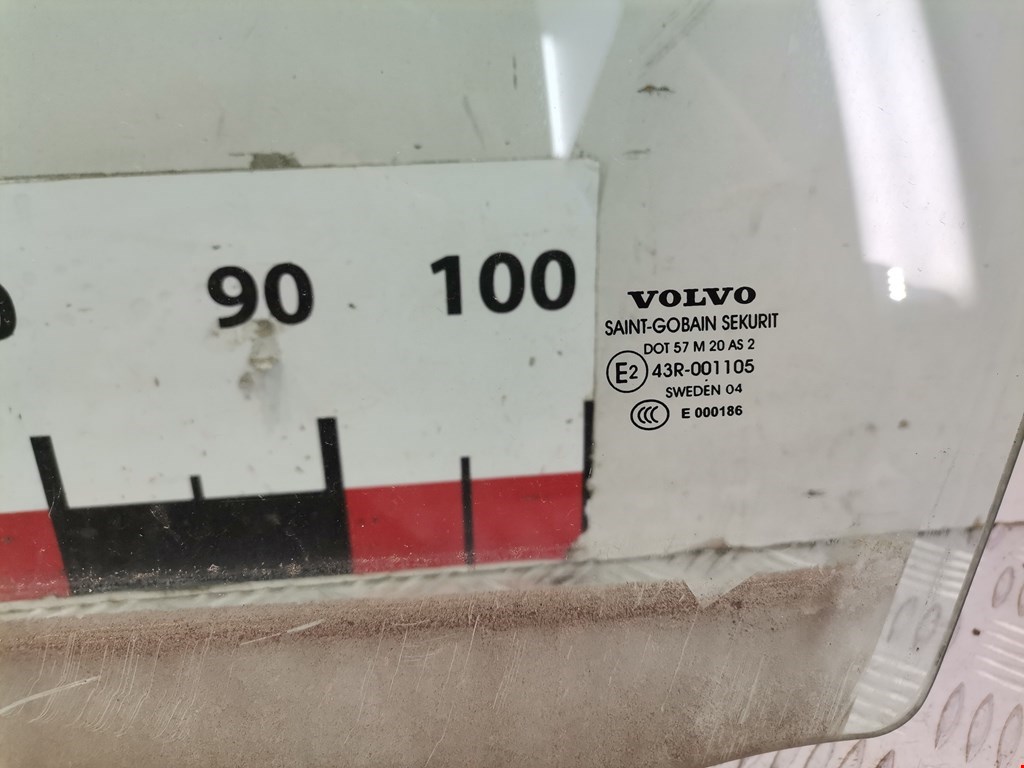 Стекло двери переднее левое VOLVO V50 I 2004-2012