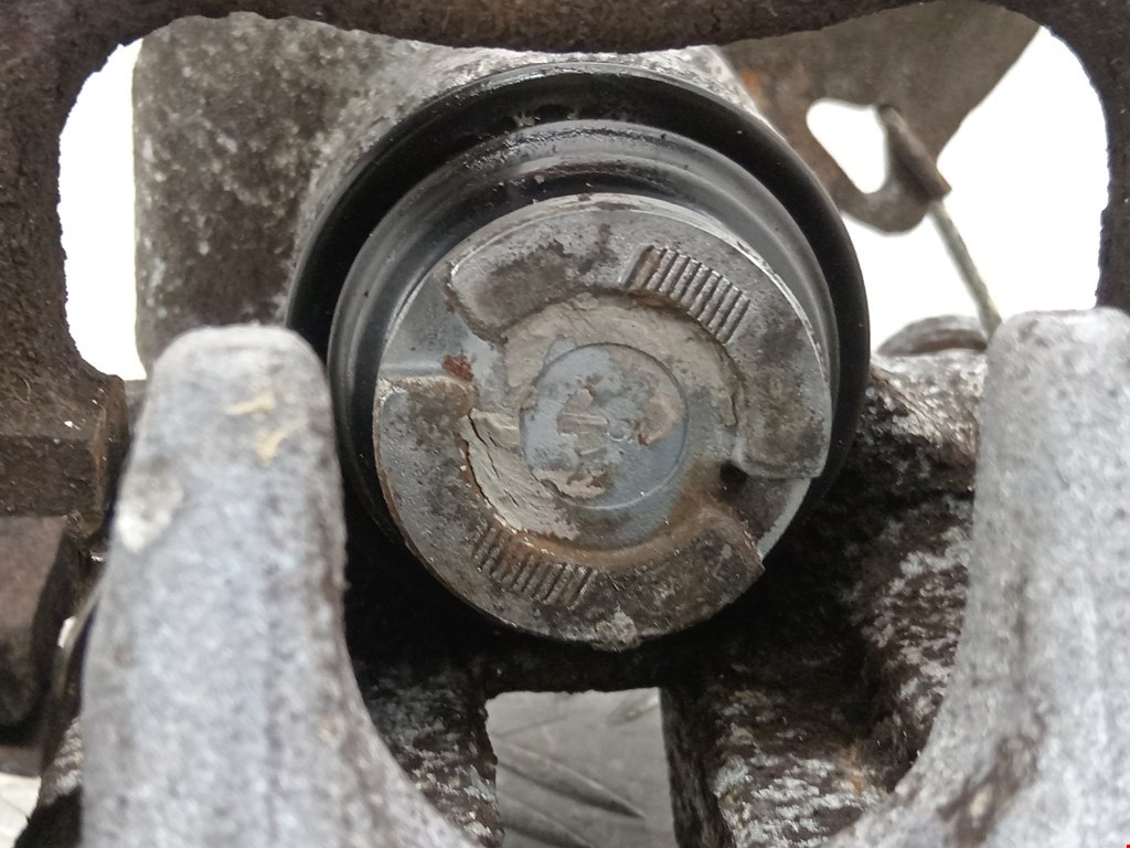 Суппорт задний правый CITROEN C5 II 2007-2017