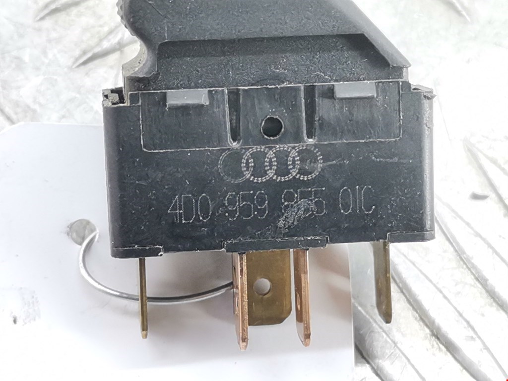 Кнопка стеклоподъемника AUDI A8 D2 1994-2002