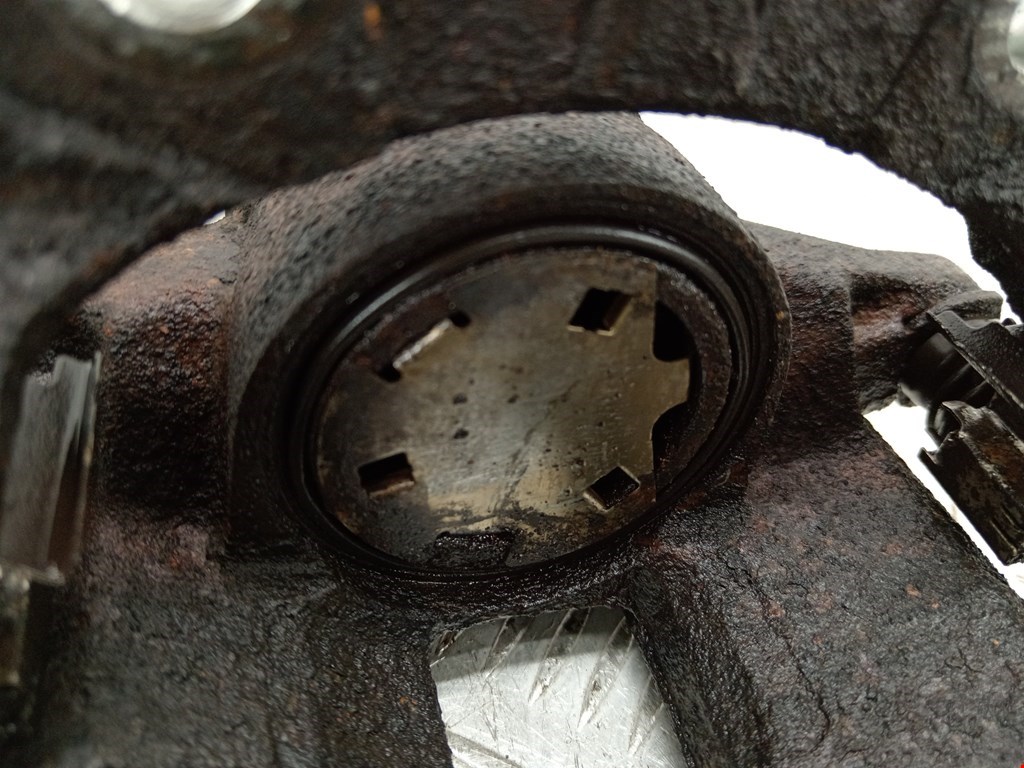 Суппорт передний правый PEUGEOT 207 2006-2015