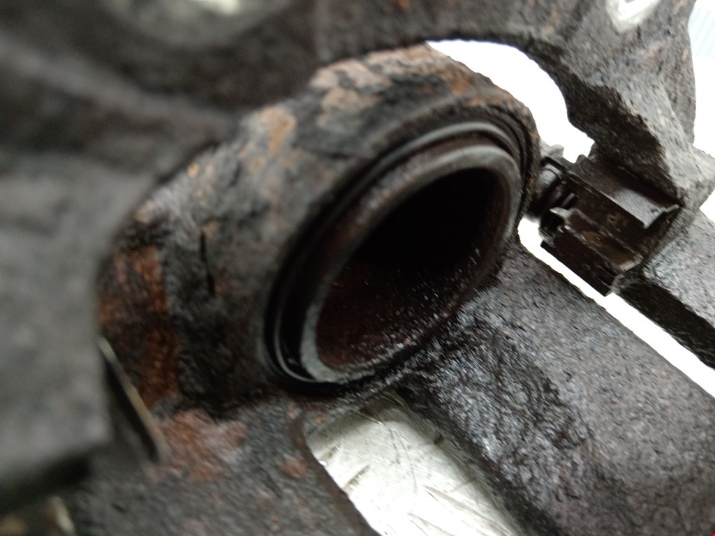 Суппорт передний левый PEUGEOT 207 2006-2015