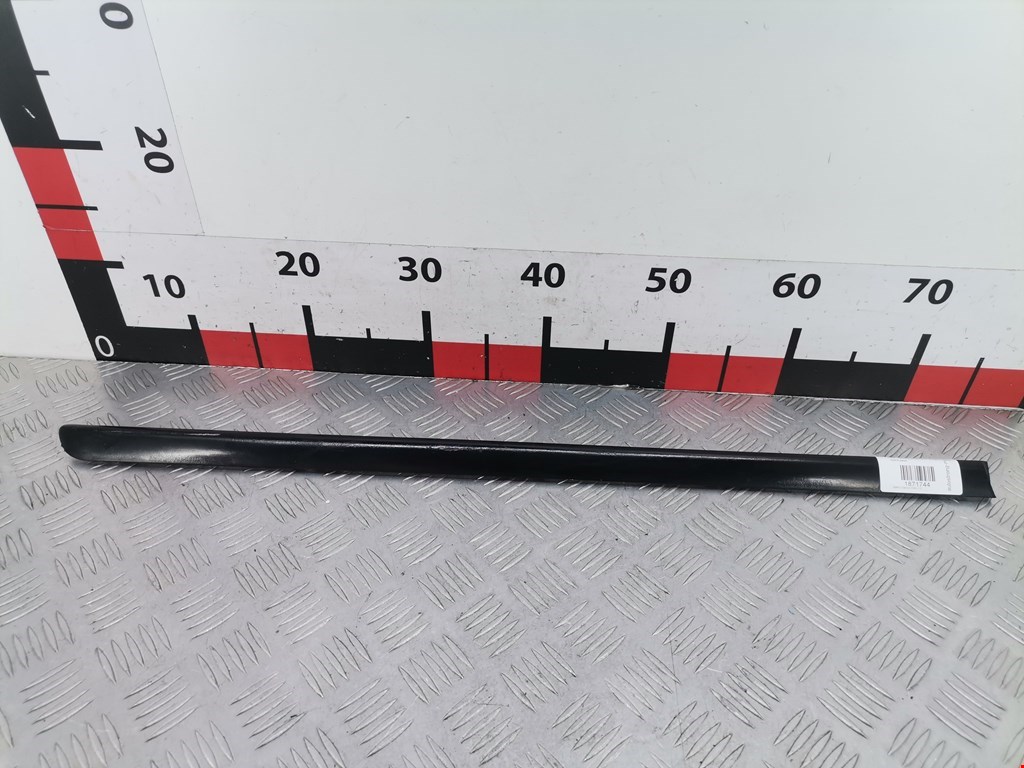 Накладка декоративная (молдинг) двери задней правой BMW 3-Series (E46) (1998-2007)