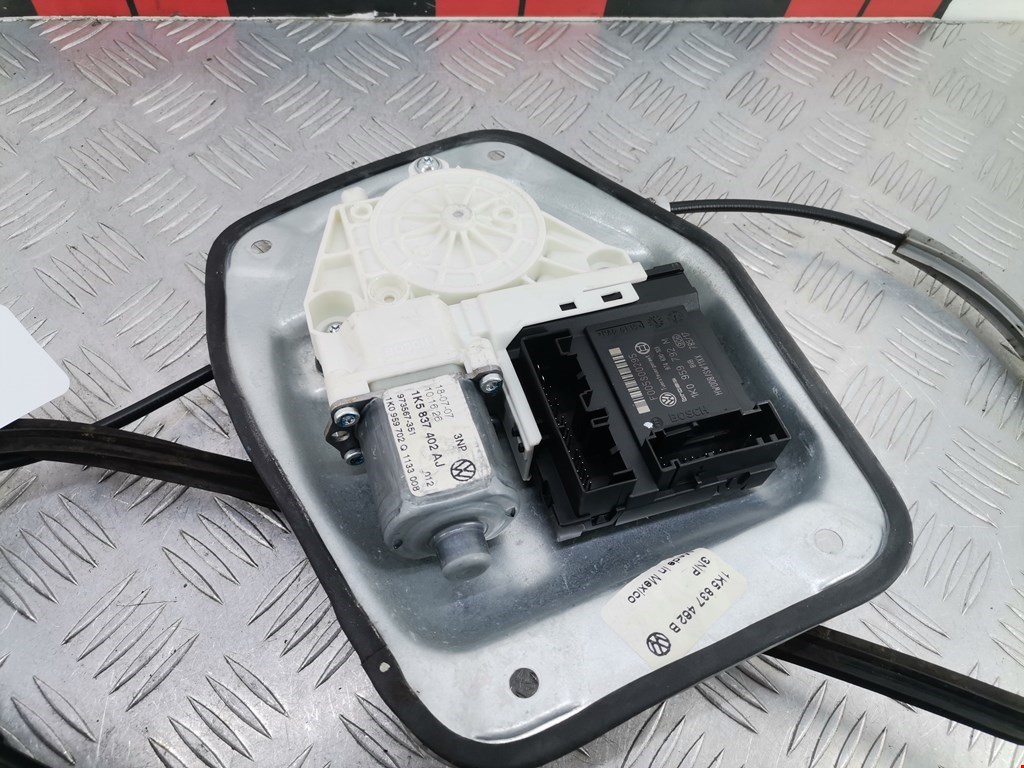 Стеклоподъемник передний правый VOLKSWAGEN Golf V 2003-2009