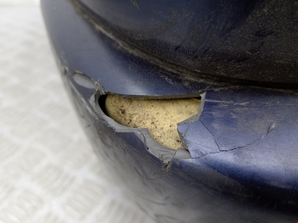 Бампер задний MERCEDES-BENZ E-Class W124 1993-1996