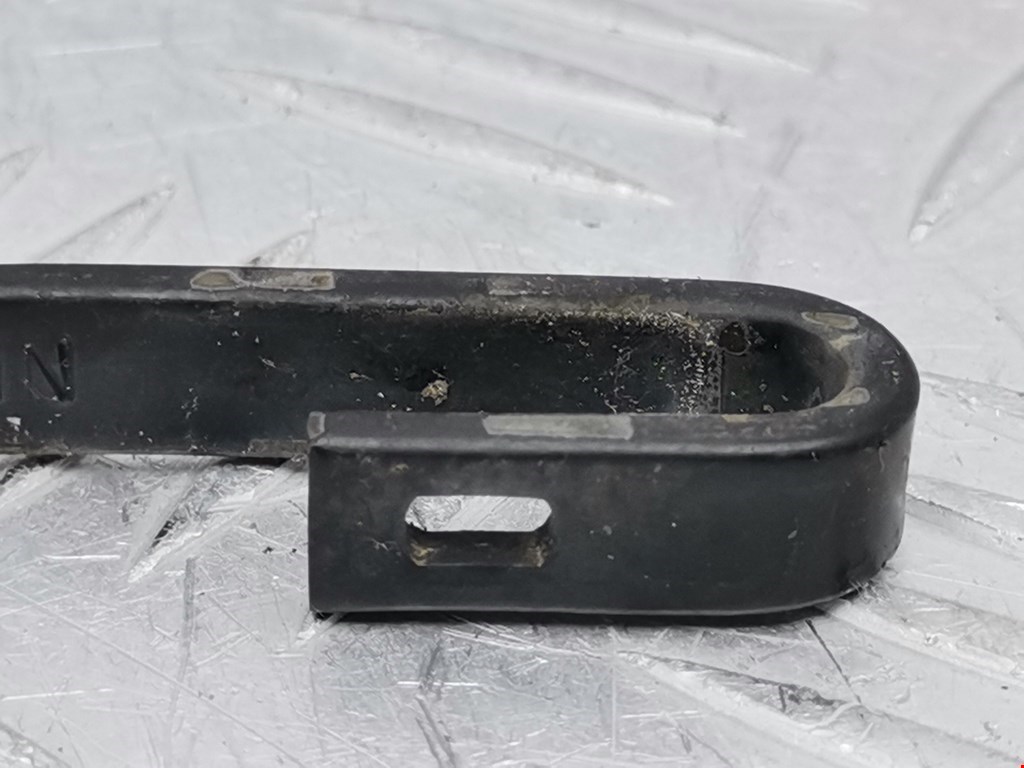 Поводок дворника задний (заднего) AUDI A4 B5 1995-2001