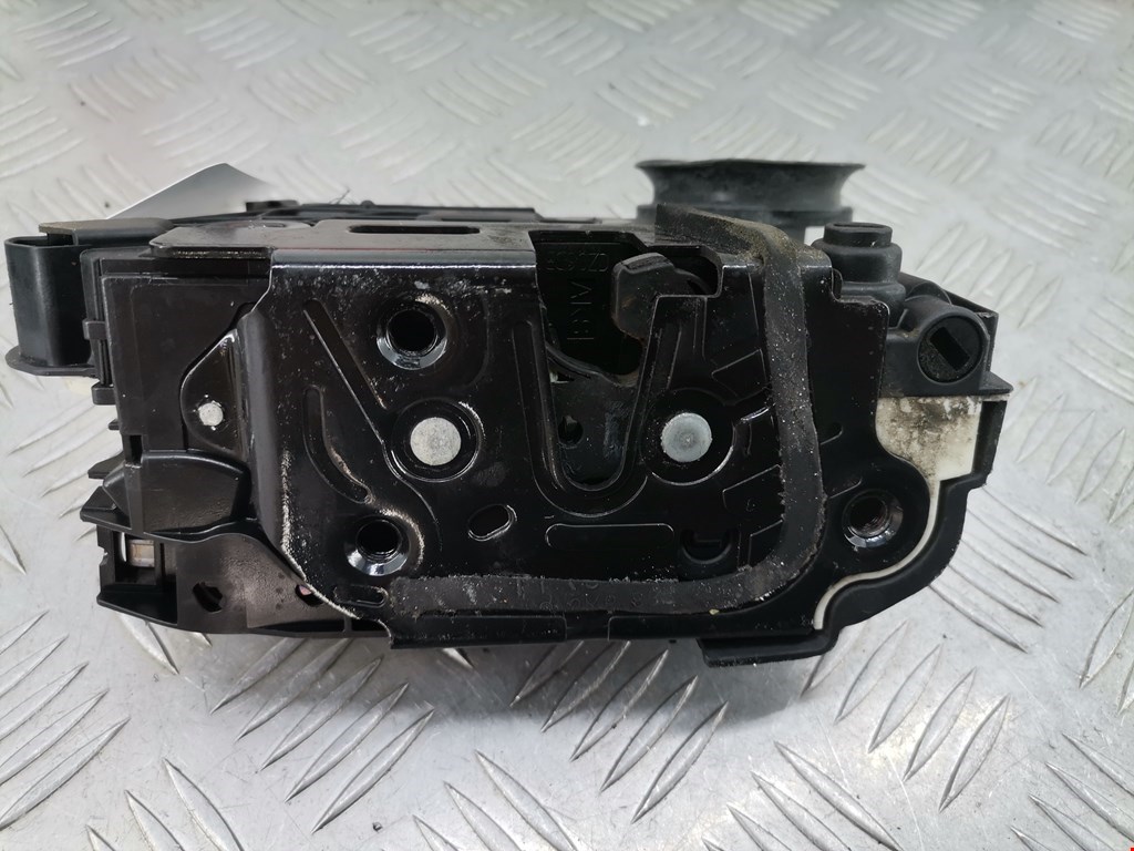Замок двери задней правой VOLKSWAGEN Golf VI 2009-2012