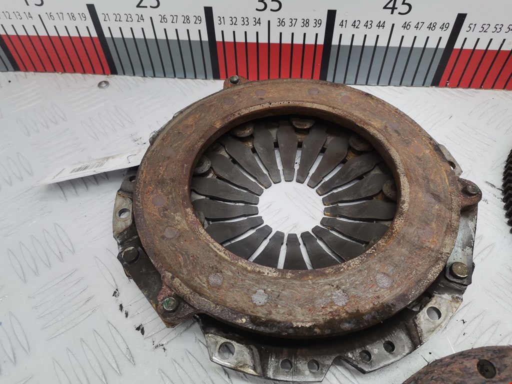 Маховик (демпфер сцепления) OPEL Corsa C 2000-2006