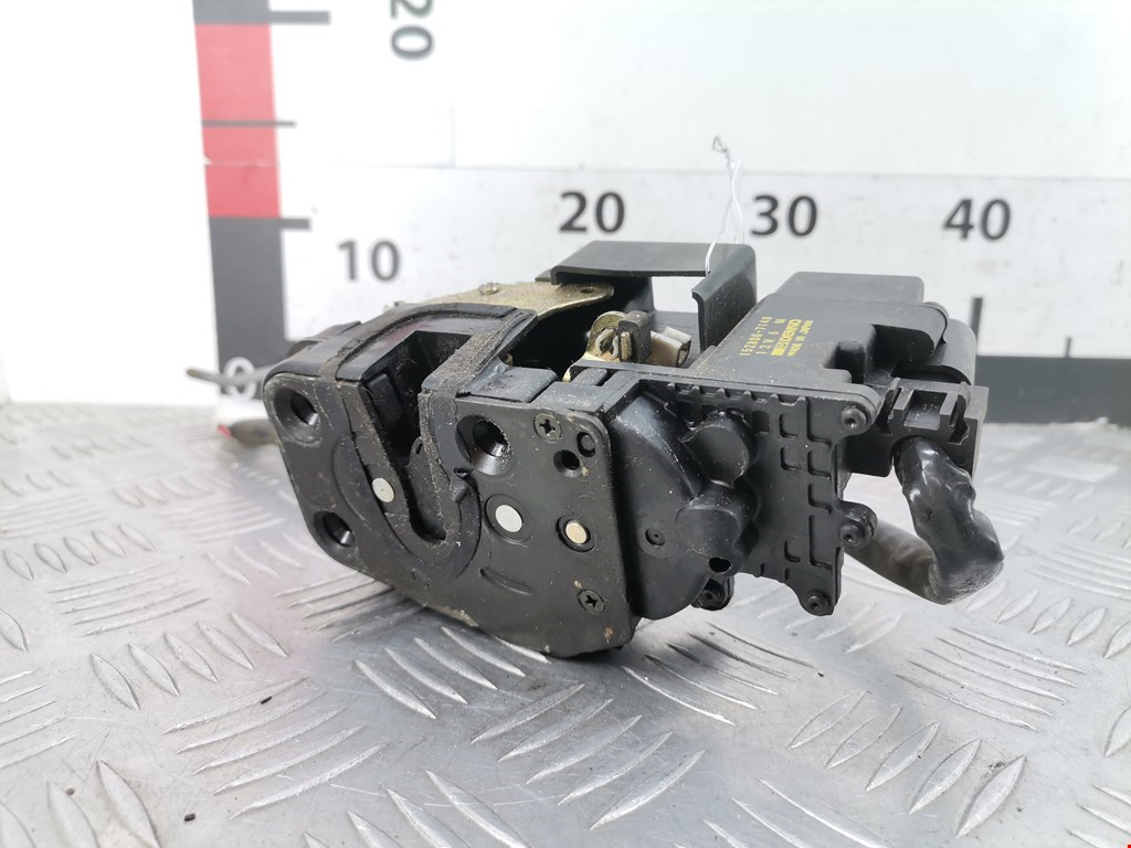 Замок двери передней левой MAZDA Xedos 6 1992-1999