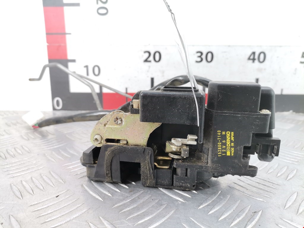 Замок двери передней левой MAZDA Xedos 6 1992-1999