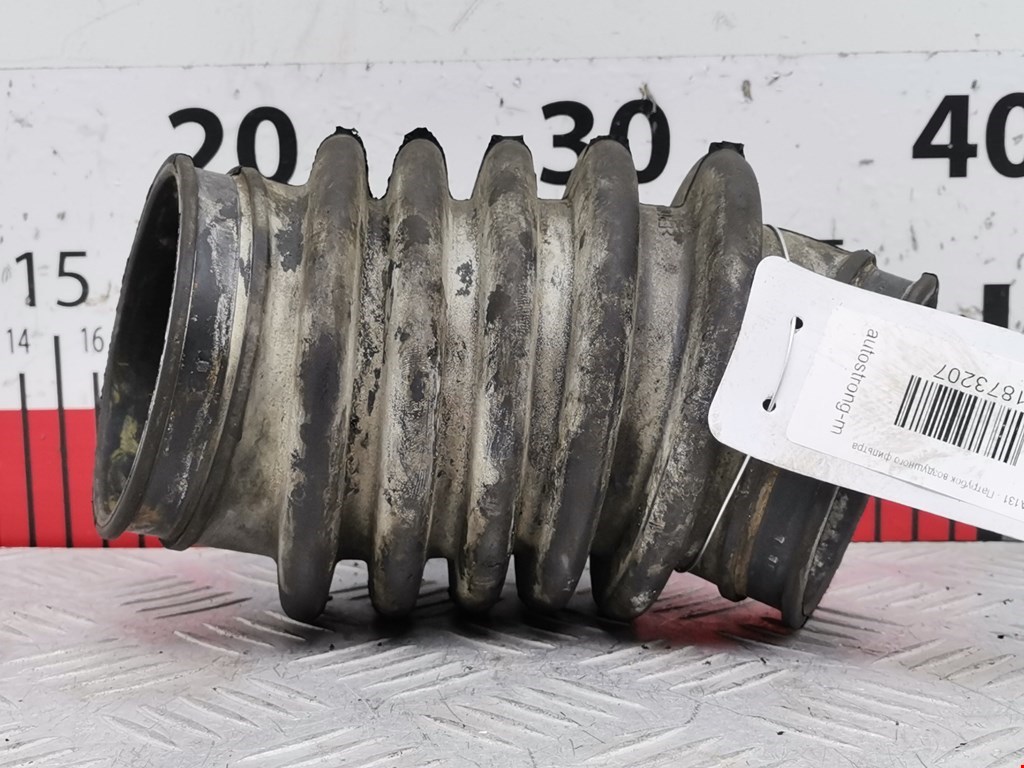 Патрубок воздушного фильтра FORD Focus II 2005-2011