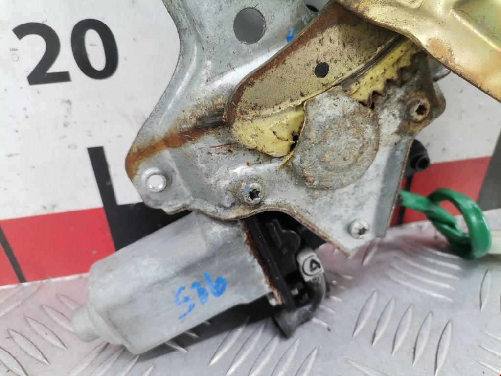 Стеклоподъемник задний левый MITSUBISHI L200 K6,K7 1996-2006