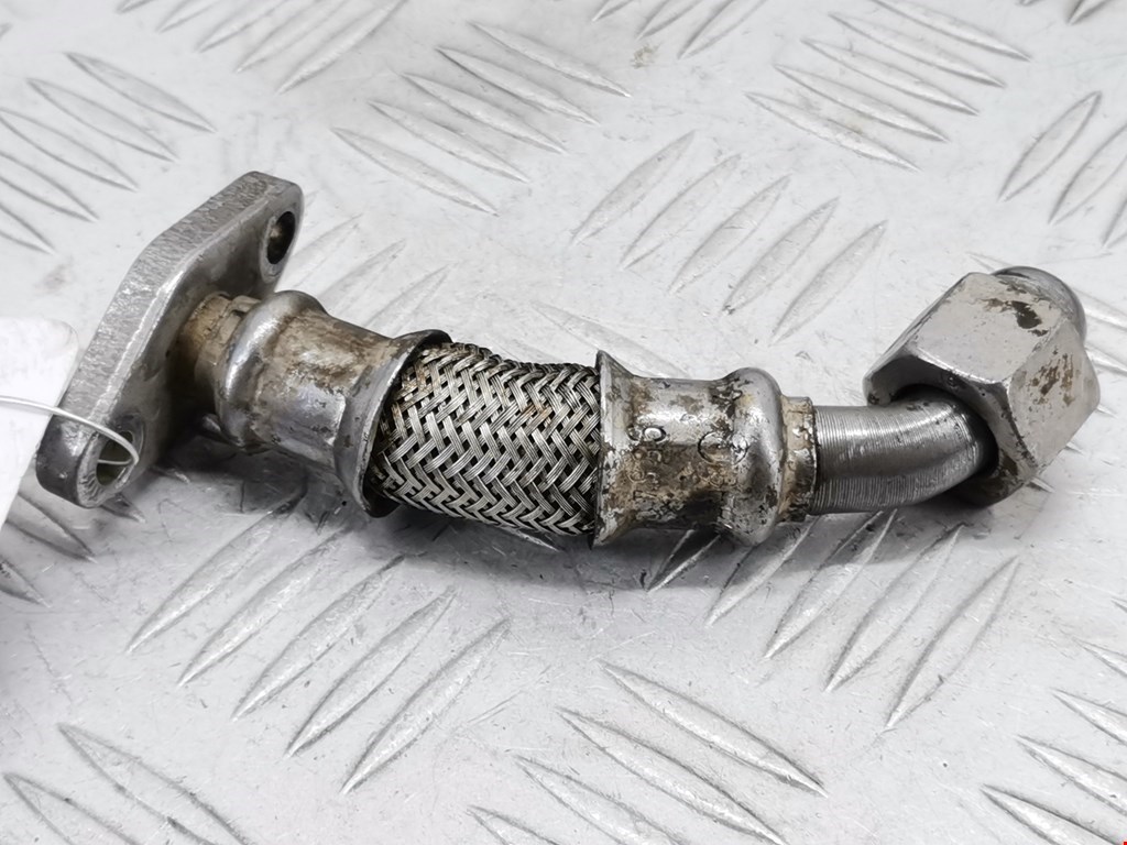 Трубка нагнетателя VOLKSWAGEN Passat B6 2005-2011