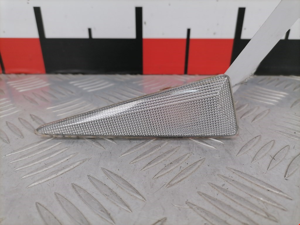 Повторитель на крыло RENAULT Espace 2003-2014