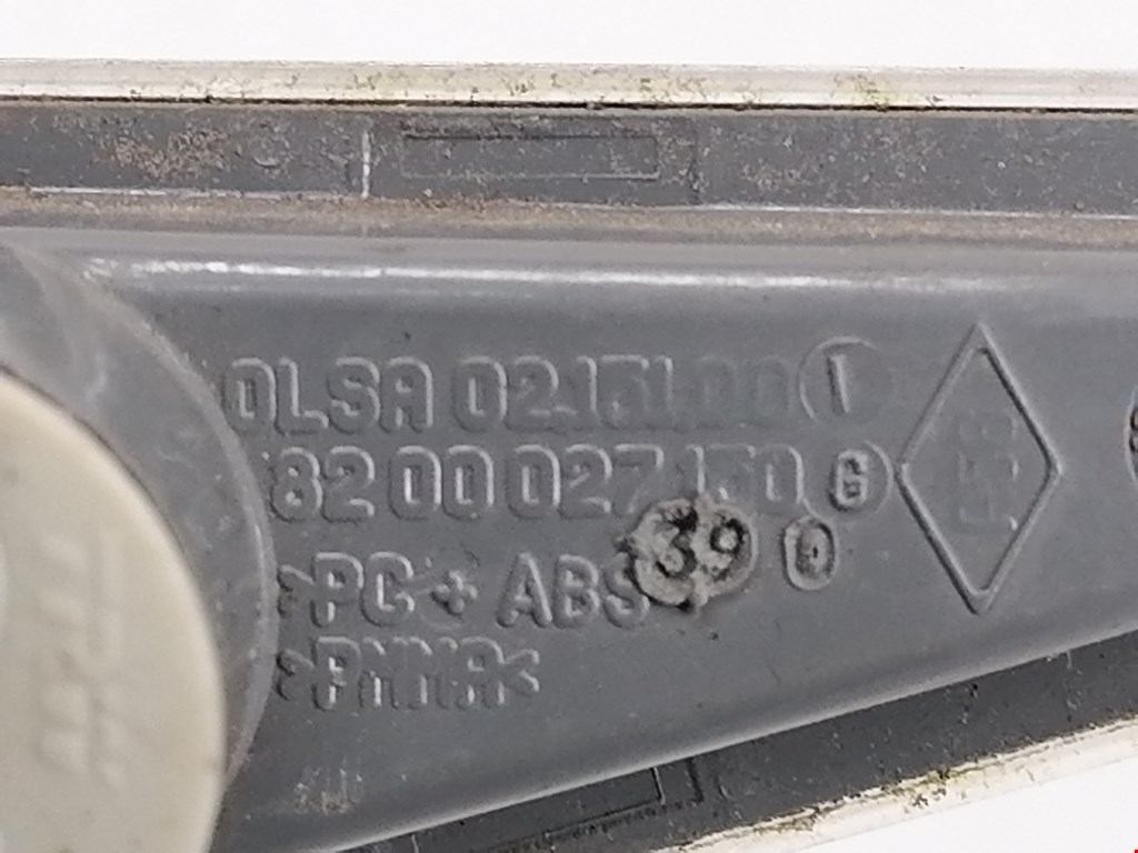 Повторитель на крыло RENAULT Espace 2003-2014