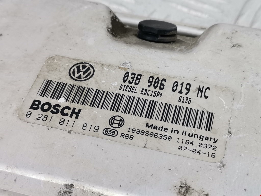 Блок управления двигателя (ЭБУ) VOLKSWAGEN Polo IV 2001-2009
