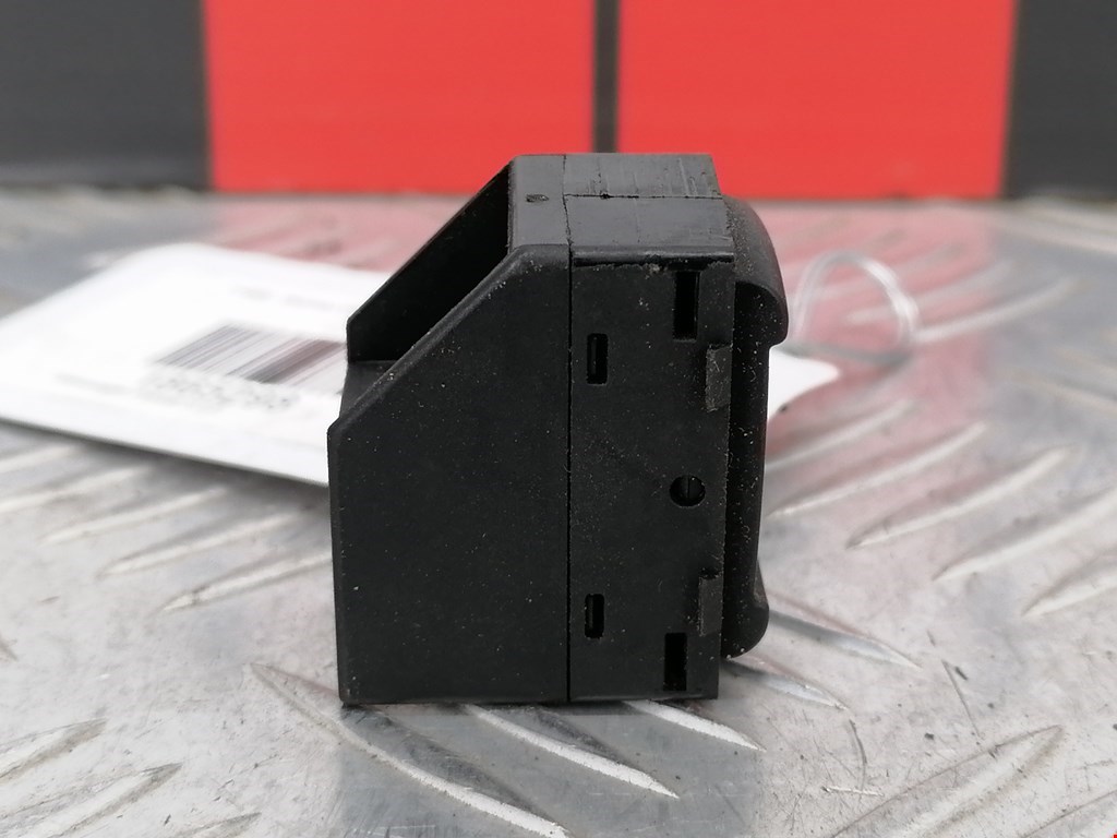 Кнопка стеклоподъемника VOLKSWAGEN Passat B5 1997-2005