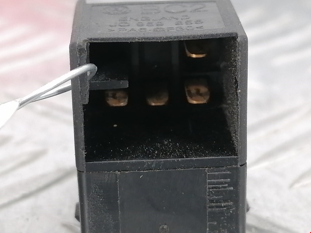 Кнопка стеклоподъемника VOLKSWAGEN Passat B5 1997-2005