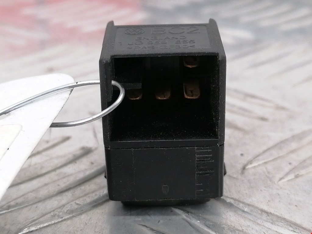 Кнопка стеклоподъемника VOLKSWAGEN Passat B5 1997-2005