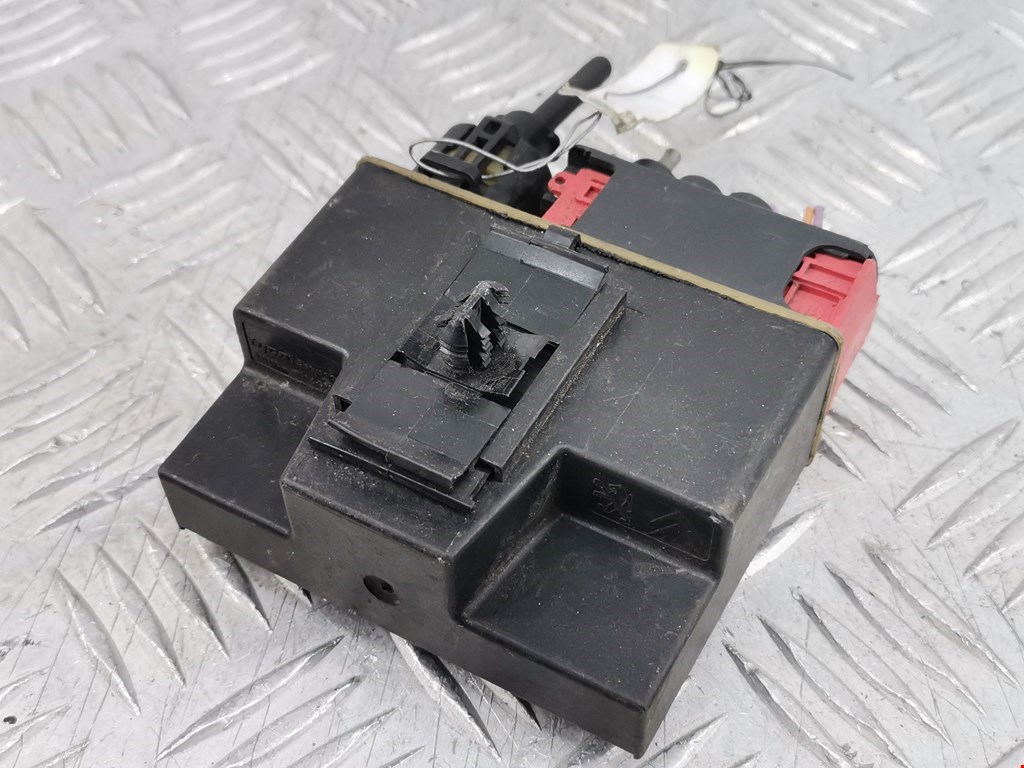 Реле свечей накала PEUGEOT 308 2007-2015