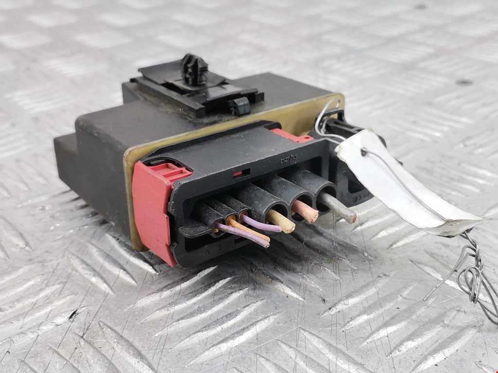 Реле свечей накала PEUGEOT 308 2007-2015