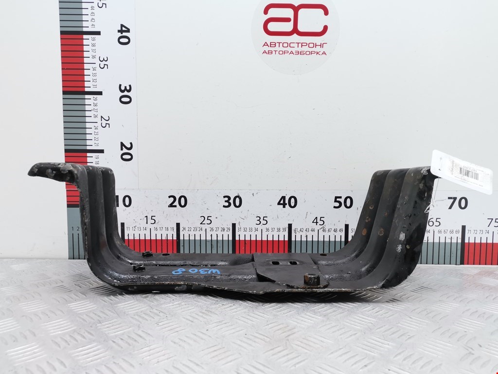 Кронштейн (крепление лапа траверса) кпп Mercedes R-Class (W251) (2005-2017)