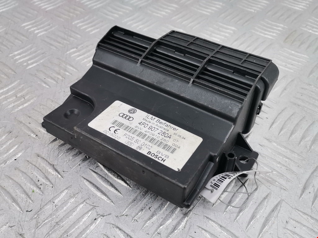 Блок управления бортовой сети (блок управления BCM) Audi A6 C6 (2004-2011)