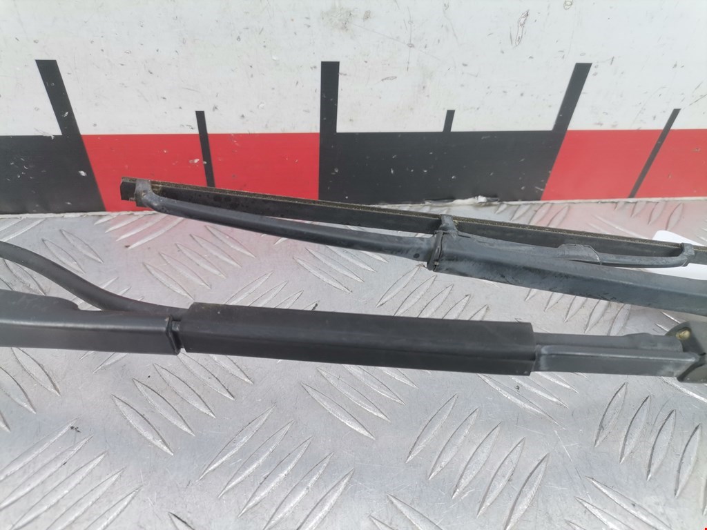 Поводок дворника задний (заднего) MERCEDES-BENZ Vito W638 1996-2003