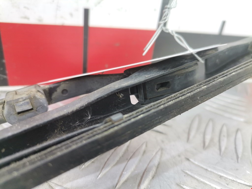 Поводок дворника задний (заднего) MERCEDES-BENZ Vito W638 1996-2003