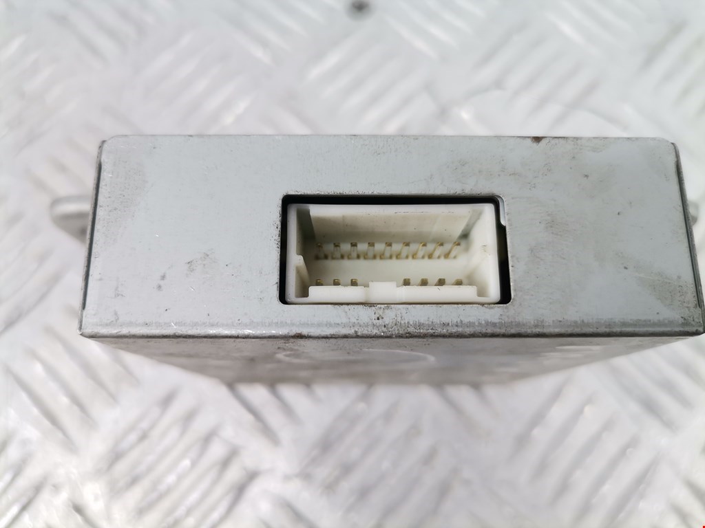 Блок управления стеклоподъемниками INFINITI QX56/QX80 2004-2010