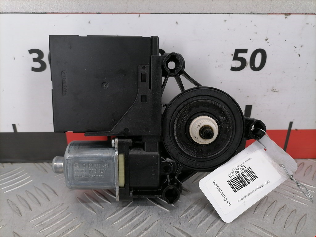 Моторчик (двигатель) стеклоподъемника VOLKSWAGEN Passat B7 2011-2015