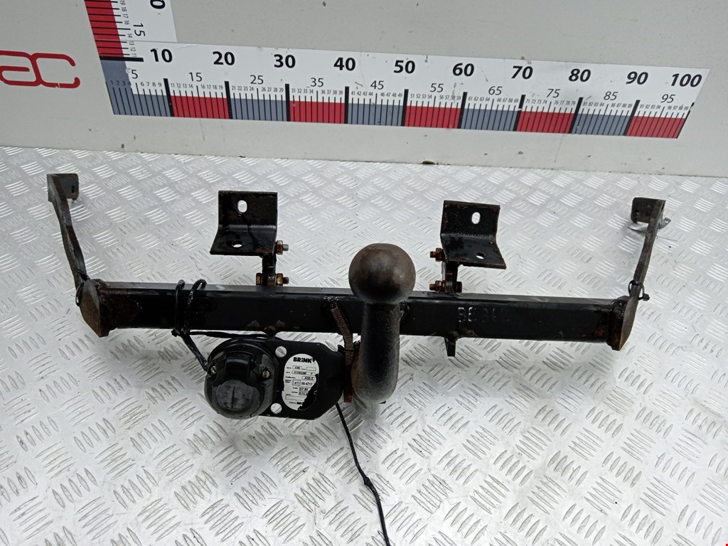 Фаркоп (прицепное устройство) RENAULT Kangoo 1997-2008