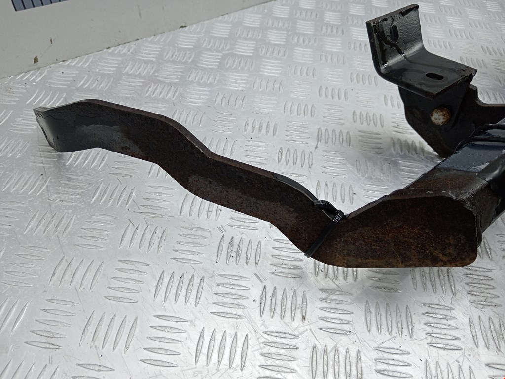 Фаркоп (прицепное устройство) RENAULT Kangoo 1997-2008