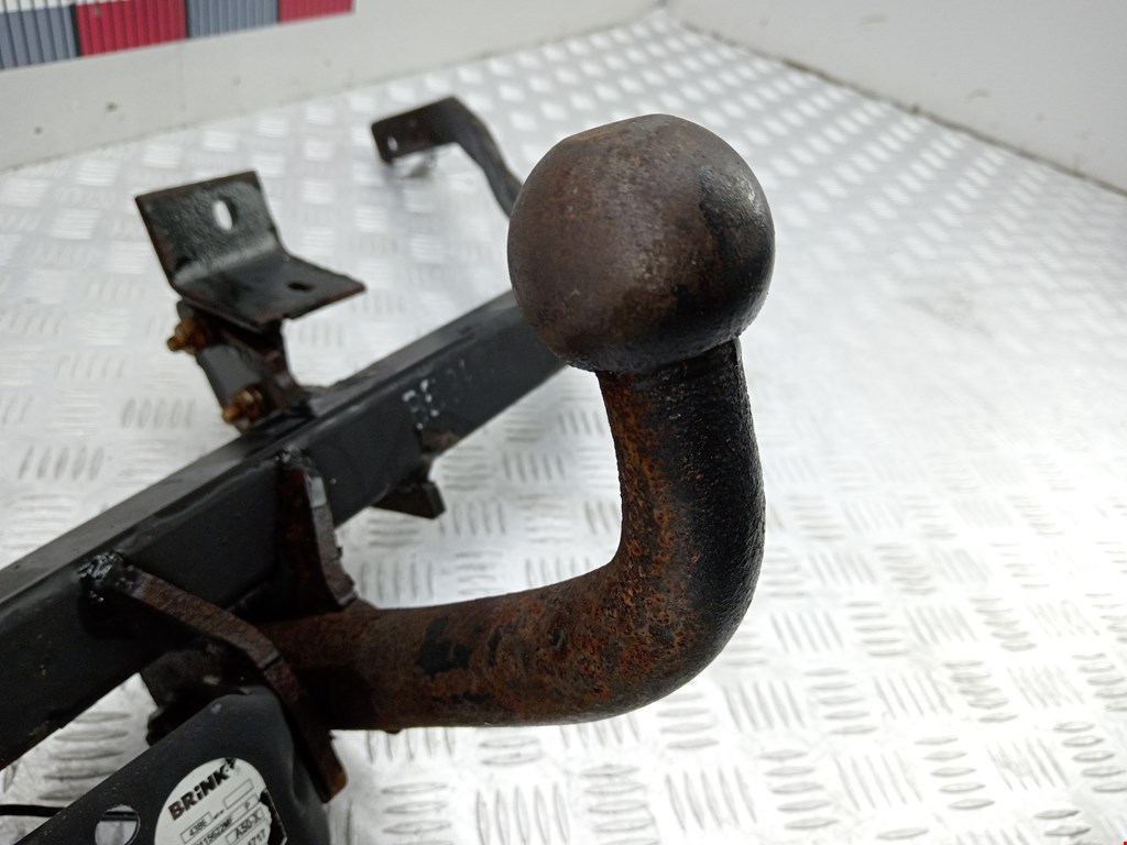 Фаркоп (прицепное устройство) RENAULT Kangoo 1997-2008