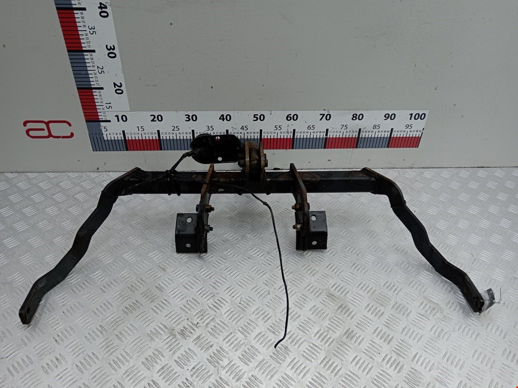 Фаркоп (прицепное устройство) RENAULT Kangoo 1997-2008