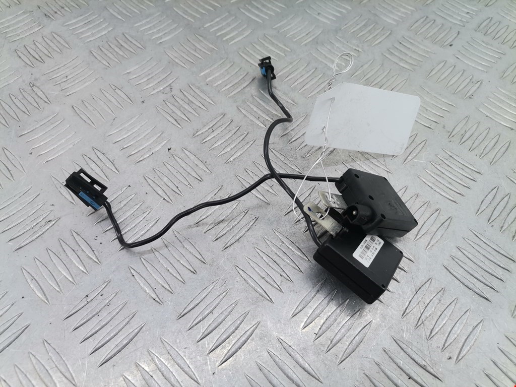 Усилитель антенны BMW X5 E53 1999-2006