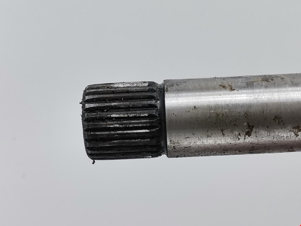 Полуось (привод, приводной вал) передняя правая PEUGEOT Partner 1996-2009