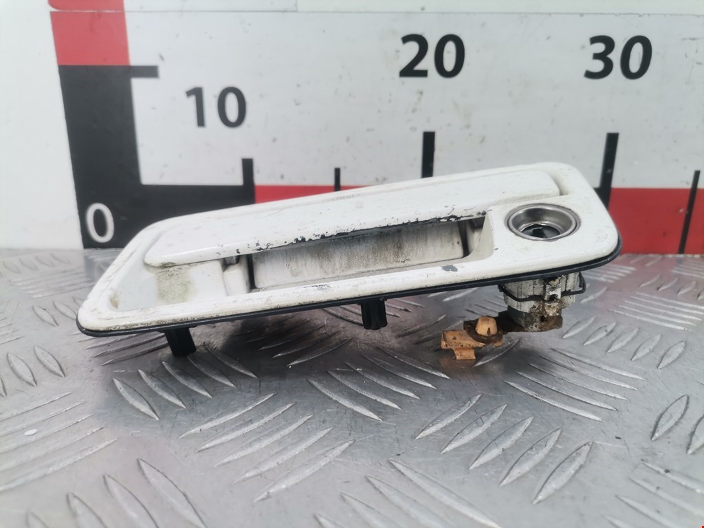 Ручка двери передней наружная левая MAZDA 323 BG 1989-1995