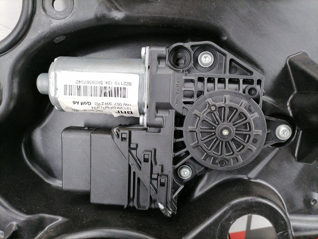 Стеклоподъемник задний правый VOLKSWAGEN Golf VI 2009-2012