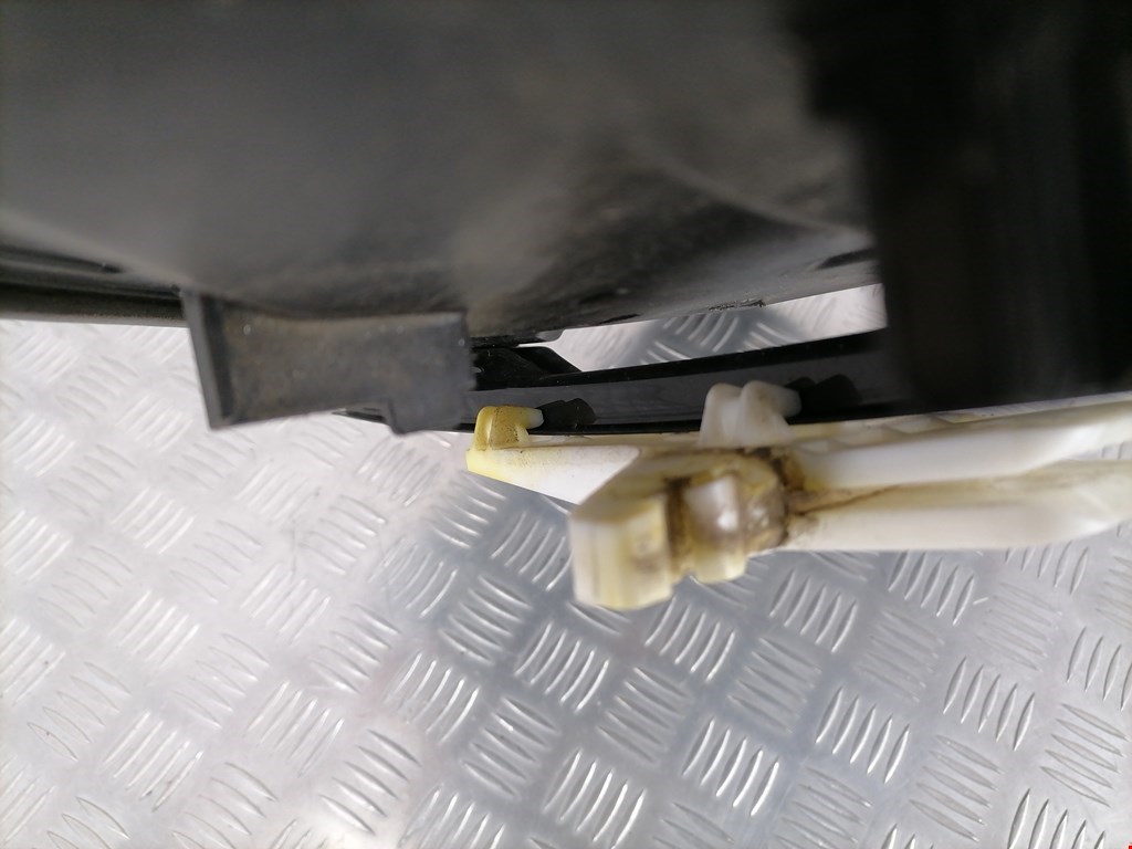 Стеклоподъемник задний правый VOLKSWAGEN Golf VI 2009-2012