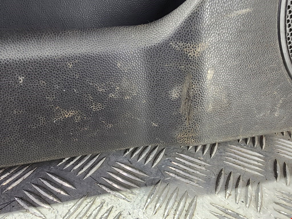 Обшивка двери передняя левая OPEL Astra H/Family 2004-2015