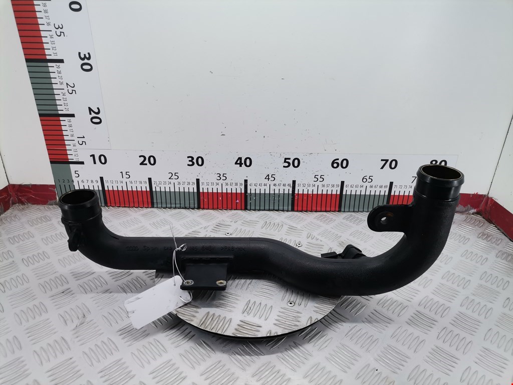 Патрубок интеркулера VOLKSWAGEN Passat B5 1997-2005