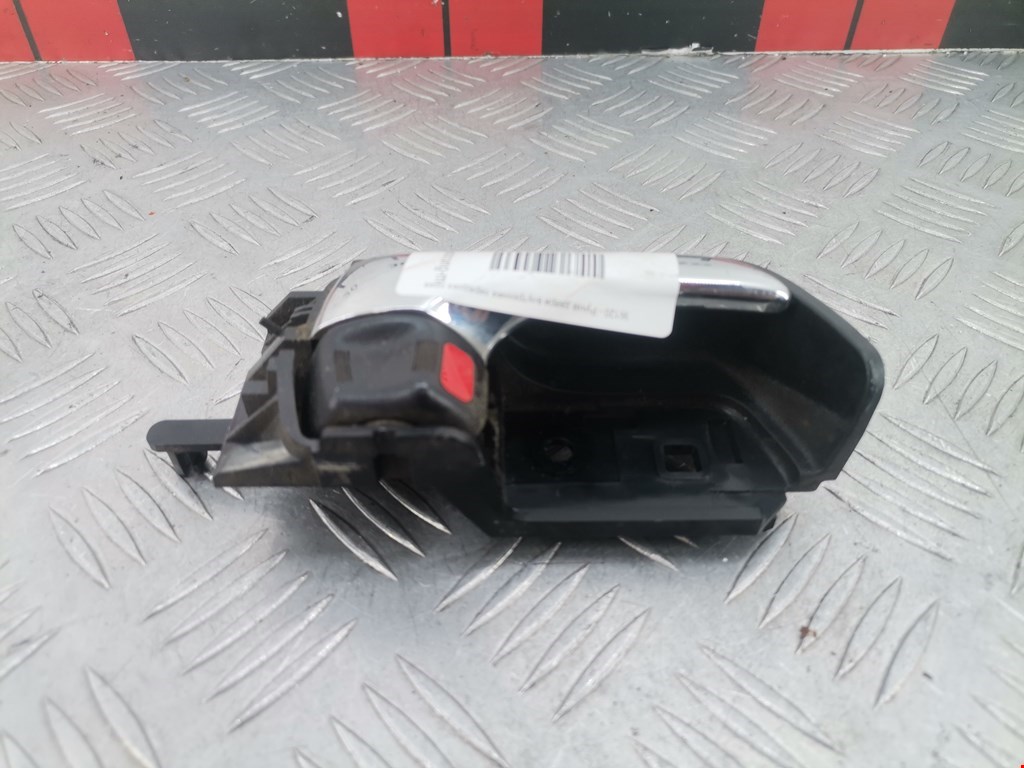 Ручка дверная передняя внутренняя правая TOYOTA Prius II XW20 2003-2012