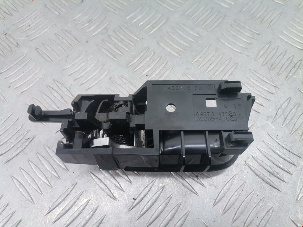 Ручка дверная передняя внутренняя правая TOYOTA Prius II XW20 2003-2012