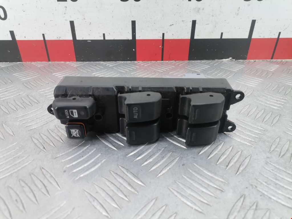 Блок управления стеклоподъемниками TOYOTA Prius II XW20 2003-2012